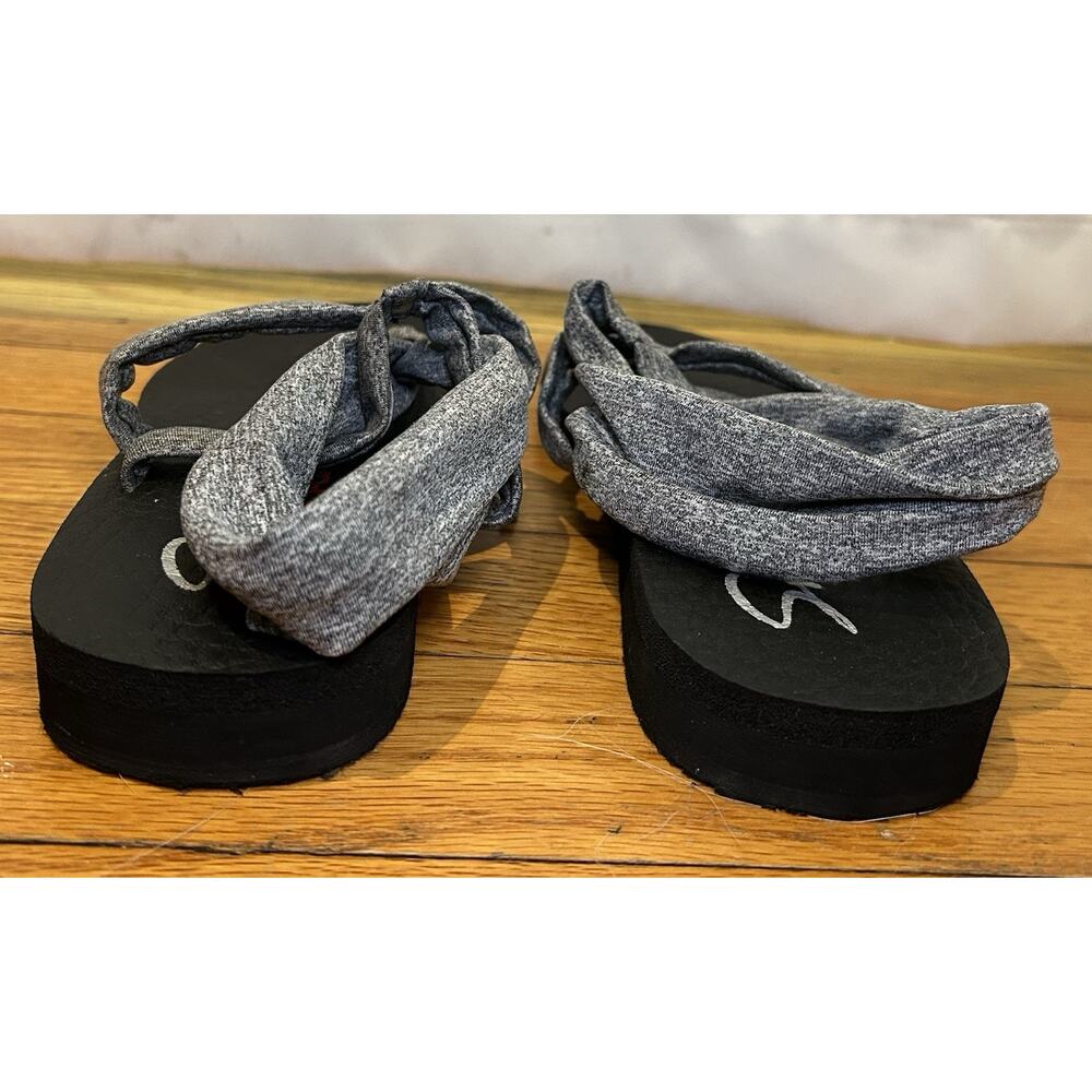 Skechers Yoga Foam Sandals Women's size 6 - Picture 3 of 6